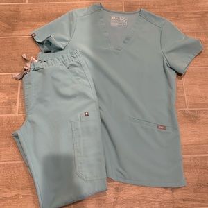 Figs Seaglass S Casma and S Yola Skinny Scrub Set